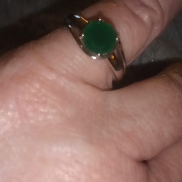Ring - Picture 2 of 3